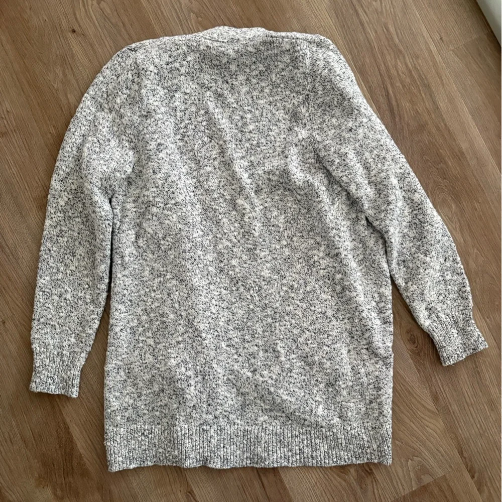 L.L. Bean Women's Marled Blue and White Cotton Cardigan - Picture 5 of 5